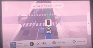 車内モニターには常に周囲の様子が正確に反映されている